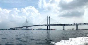 横浜D堤防の釣り場紹介。渡船で行ける大人の遊び場。